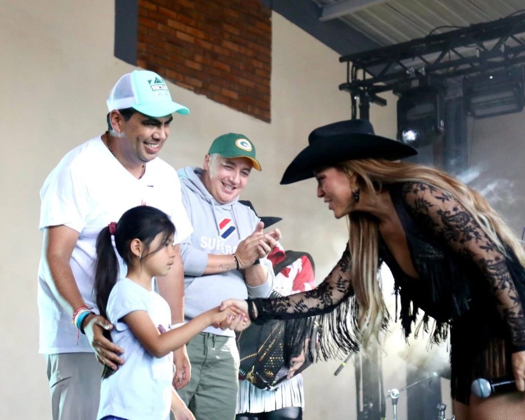 Soacha rindió homenaje a sus tenderos, el corazón de la economía local