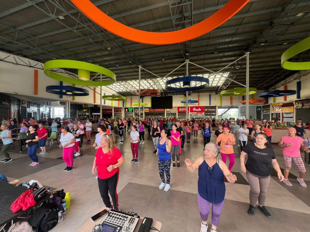 Pon tu cuerpo en forma con las clases gratuitas del Centro Comercial Portal de la 80
